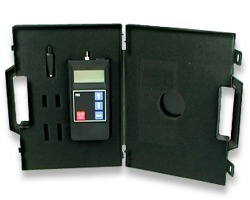 Contenu de la livraison du barom�tre PCE-DB2 avec sa mallette.