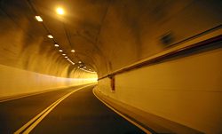 Le luxmètre s'utilise par exemple pour contrôler l'illumination des tunnels