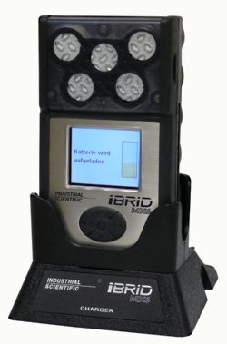 Mesureur de gaz multiple MX6 iBRID pour six gaz avec la station base.