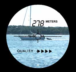 Avec ce mesureur de longueur laser PCE-LRF 600 il est possible de déterminer la distance par temps de brouillard.