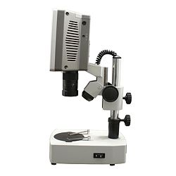 Partie latérale du microscope d'atelier PCE-VMS 200.