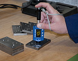 Bloc d'essai pour le mesureur de duret PCE-2500.