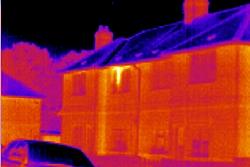 Image thermique de la fentre d'une maison