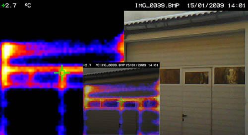 Ponts thermiques visibles dans une porte de garage avec la camra de thermographie.