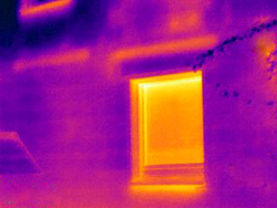 Point thermique enregistré avec la caméra thermographique PCE-TC 5