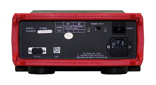 Partie arrière du contrôleur universel digital PCE-UT 803 avec les deux ports