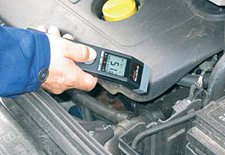 Diagnostic automobile avec le thermomtre infrarouge de poche MS-Pro